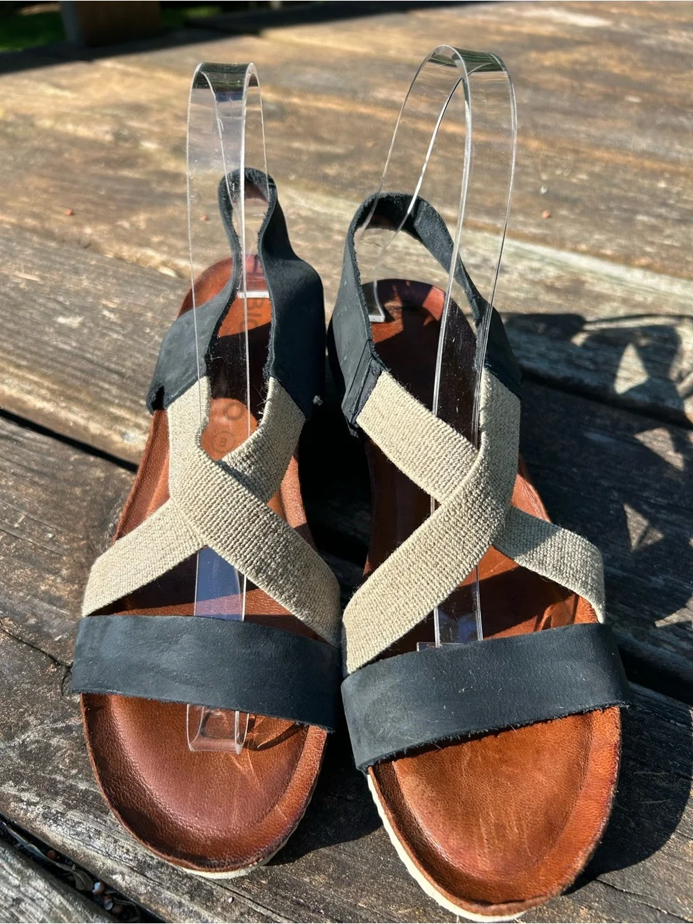 Bio Bio Comfort Stretch Cross-Strap Sandals in Black and Tan